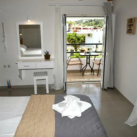 Cavos House *