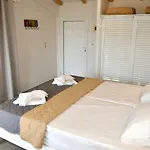 Cavos House