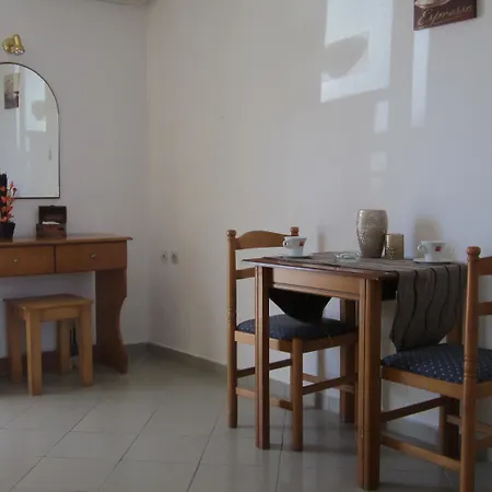 Cavos House * Kavos
