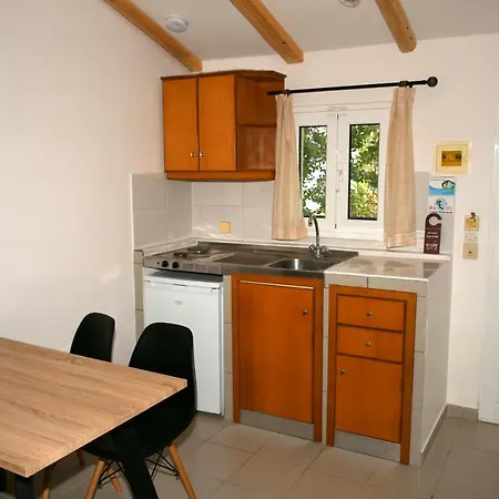 Cavos House Appartement *