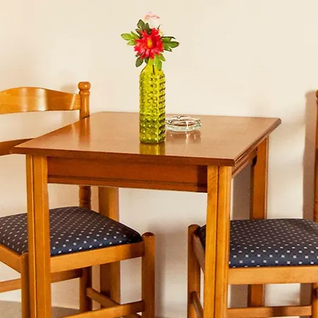 Cavos House * Kávos